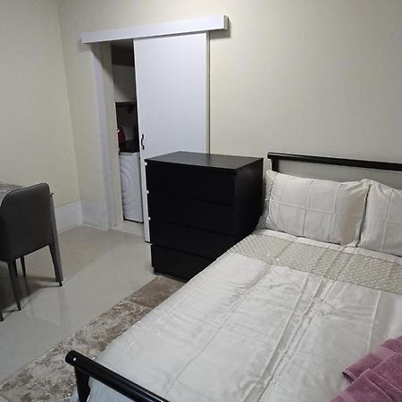Shanti House Enfield Zewnętrze zdjęcie